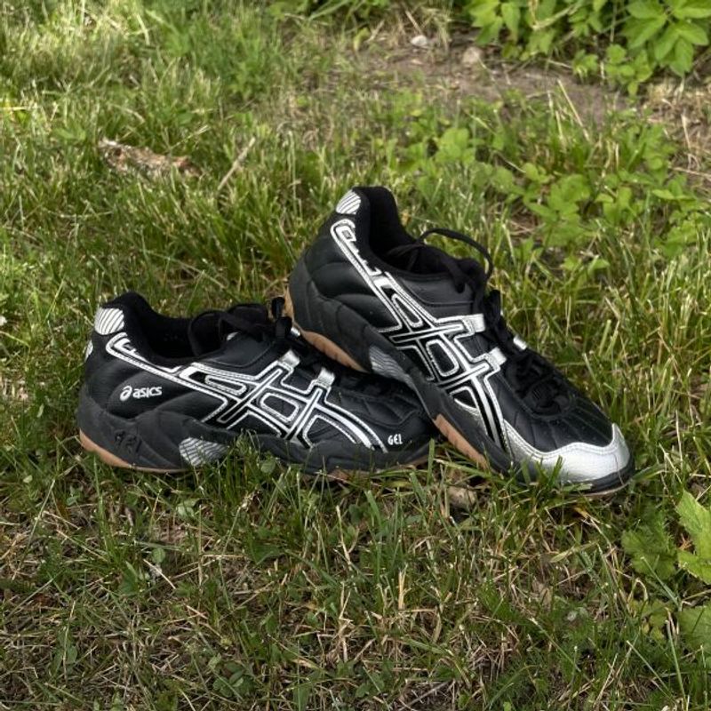 ASICS / SKO